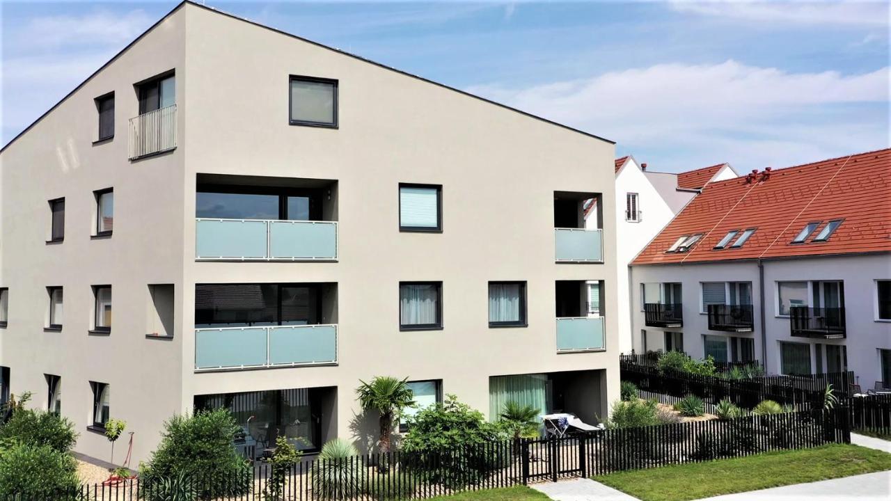 מיקולוב Palm Garden Apartment 1 מראה חיצוני תמונה