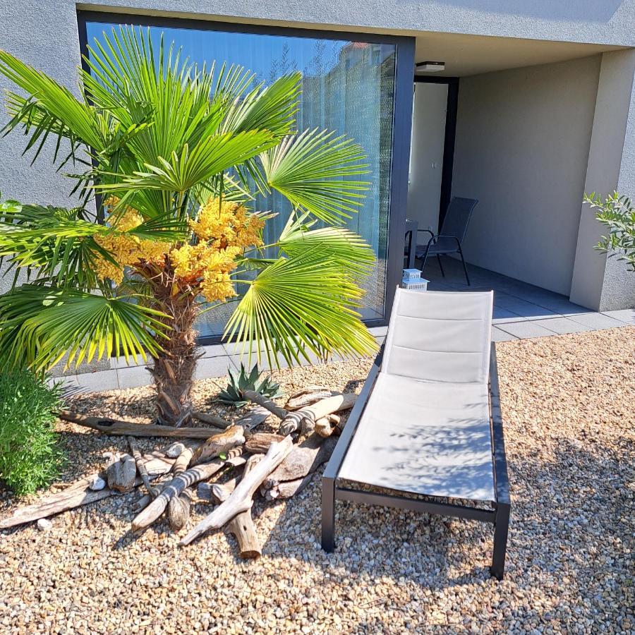 מיקולוב Palm Garden Apartment 1 מראה חיצוני תמונה
